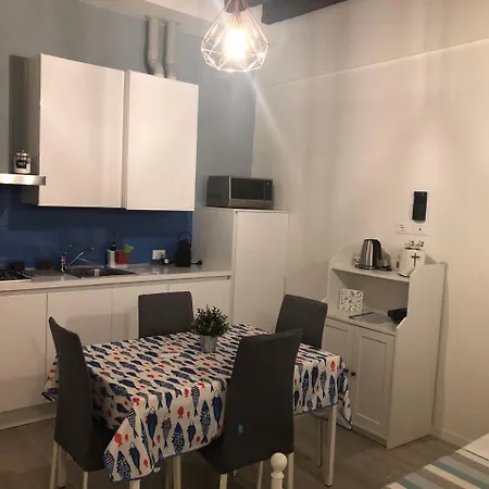 Apartment La Casetta Di Foscolo By Venicevillas Venice