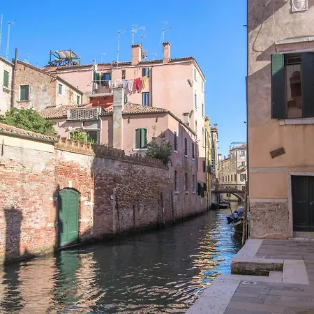 La Casetta Di Foscolo By Venicevillas Apartmán